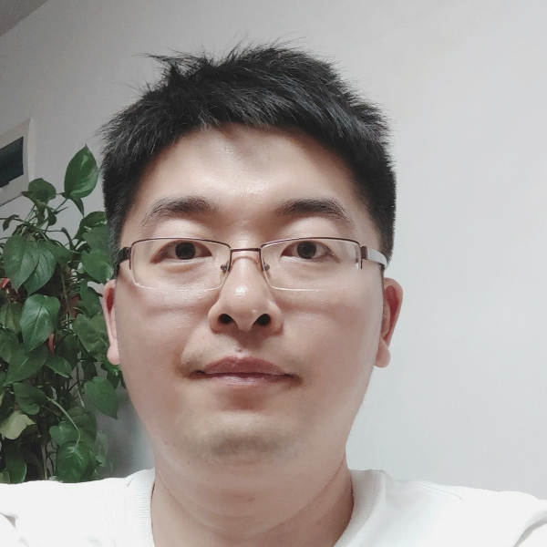 浦东一男的照片
