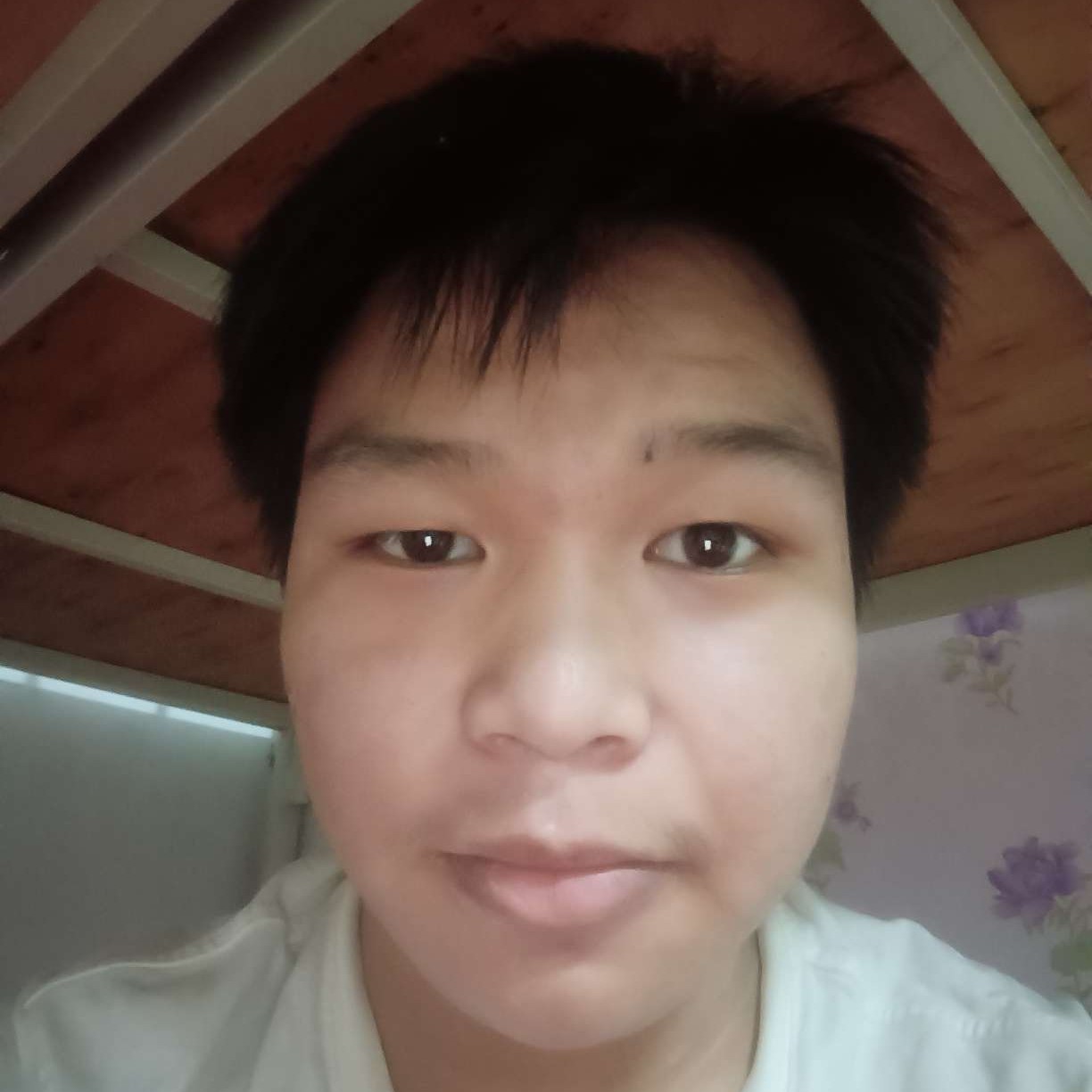 发箍改变美好的照片