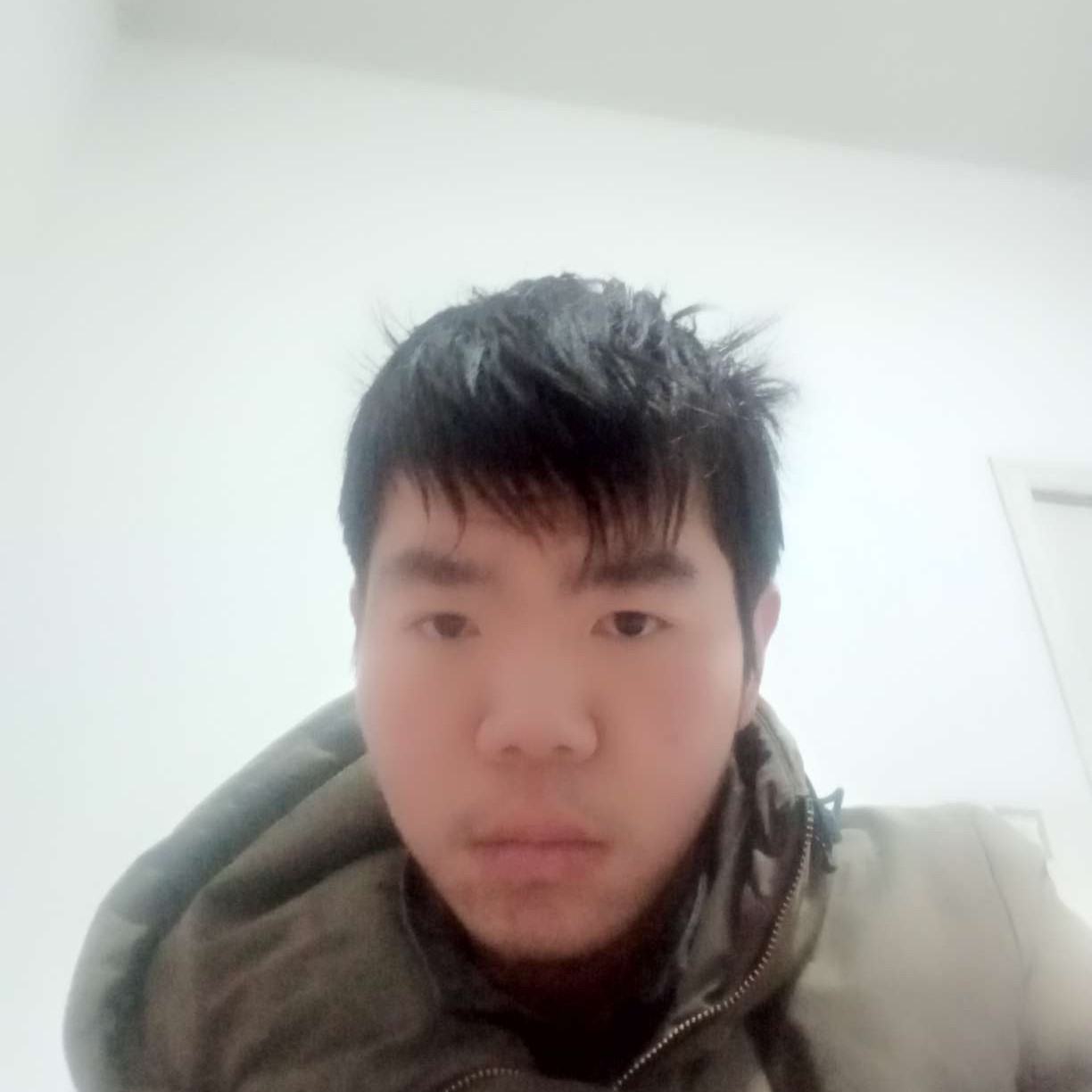 铃铛迎斑驳的照片
