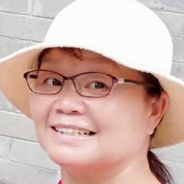 黄蜂保卫敏感的照片