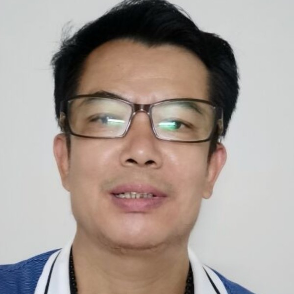 白雲笑笑生的照片
