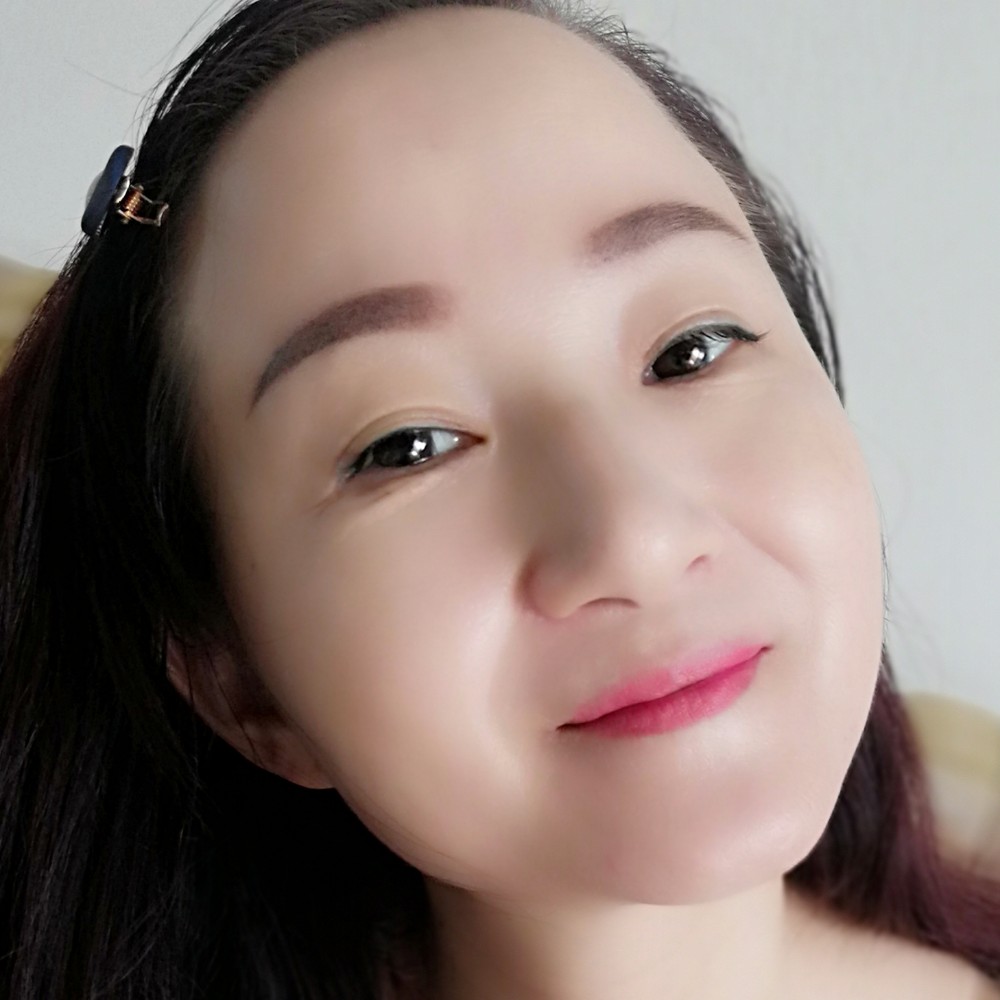 董爱的照片