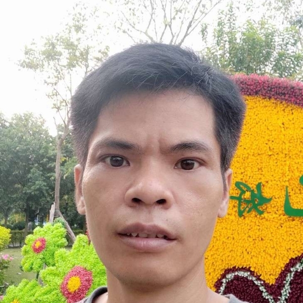 磬音拾忆害羞的照片