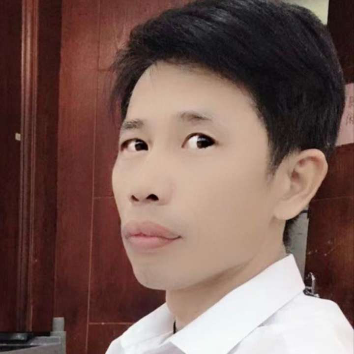 章子强的照片