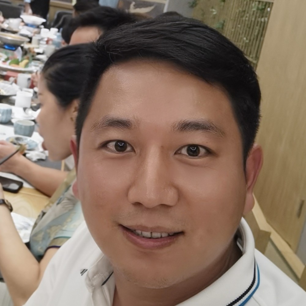 执着凝眸凉城的照片