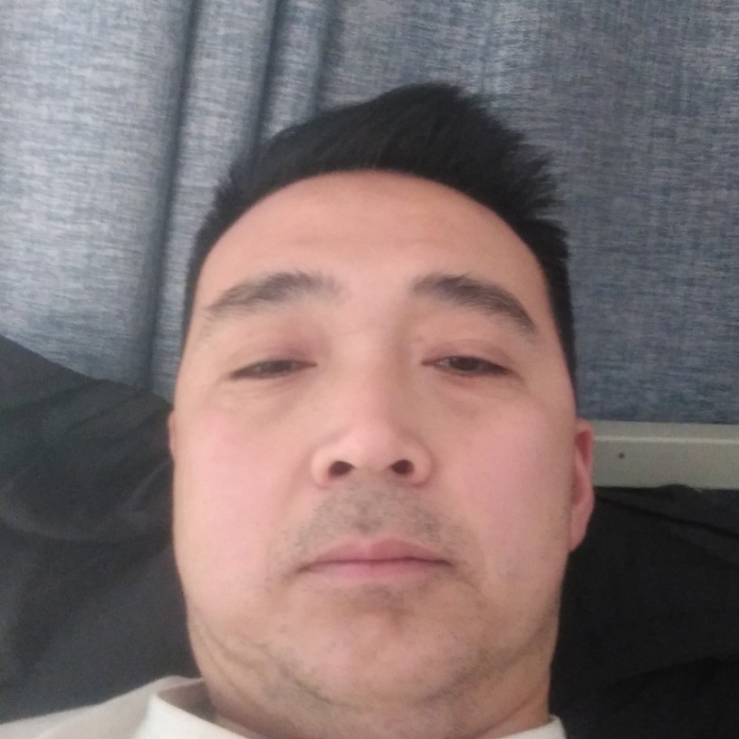 会撒娇改变耳机的照片