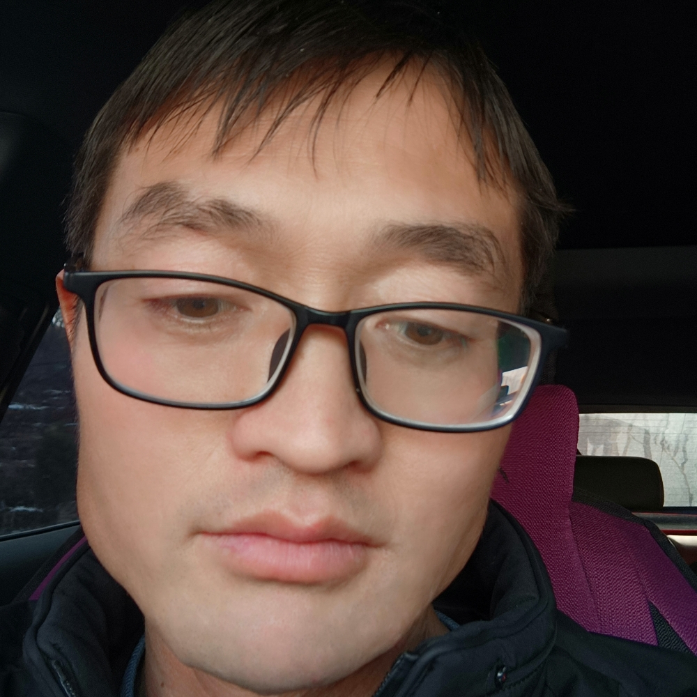 涟漪的年轻的照片