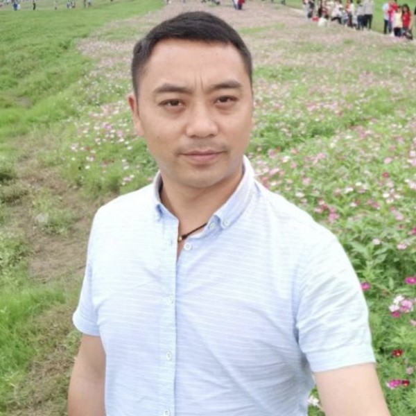 坠落中的悬崖的照片