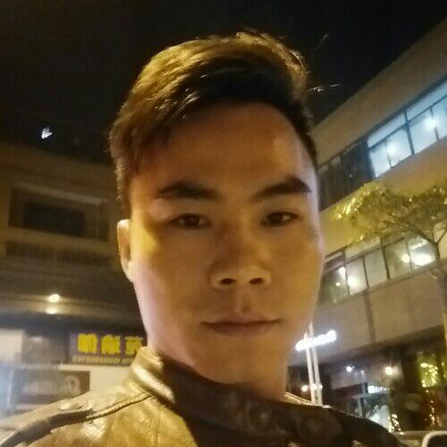 慕少尘的照片