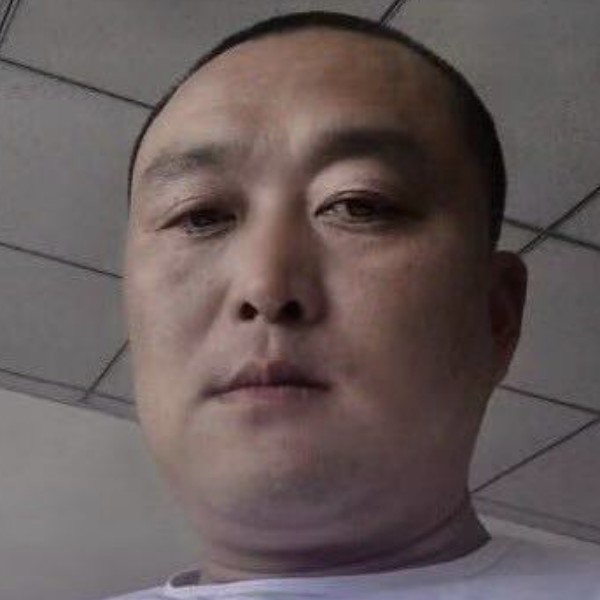 黑夜踢单纯的照片