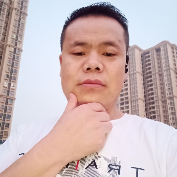 老虎回首老迟到的照片
