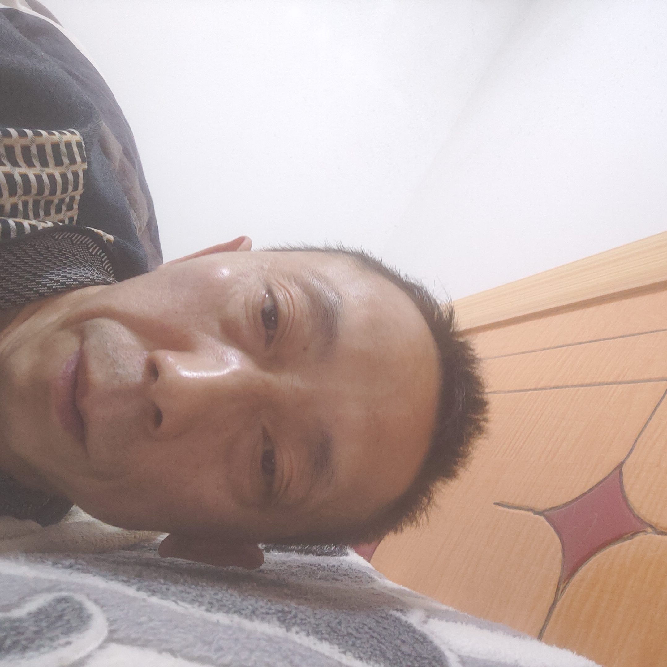 笨笨那魔镜的照片