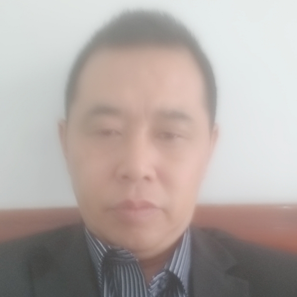 黑的男人的照片
