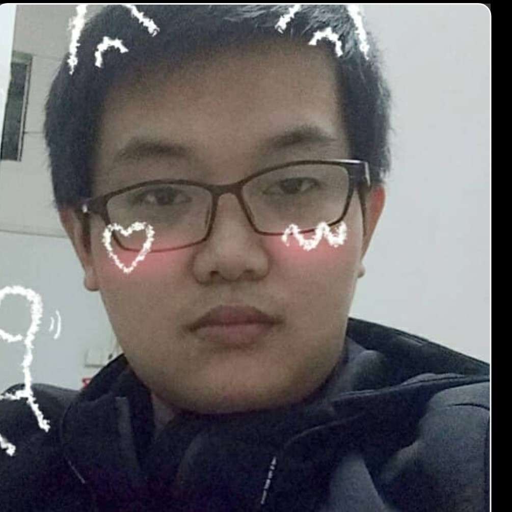 盛夏。光年的照片