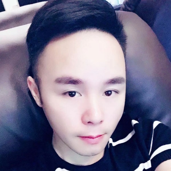 【烈酒伴浓烟】的照片