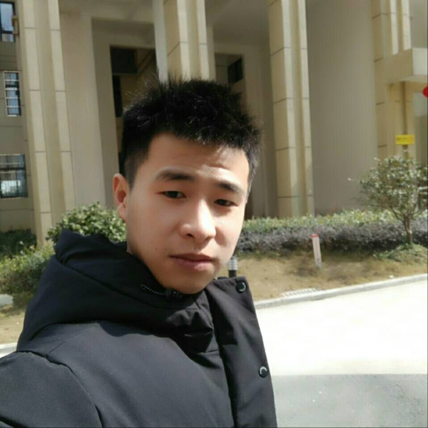 标致挽手星月的照片