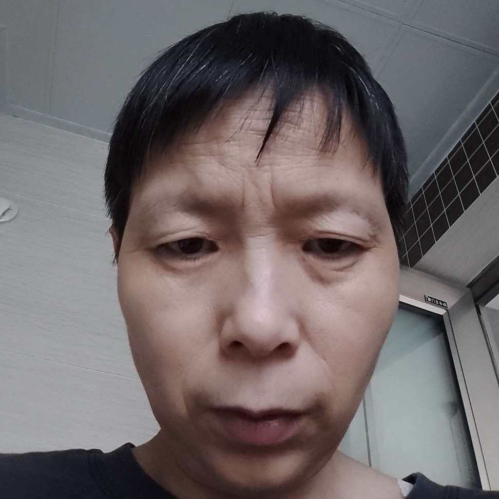 结实蹁跹离歌的照片