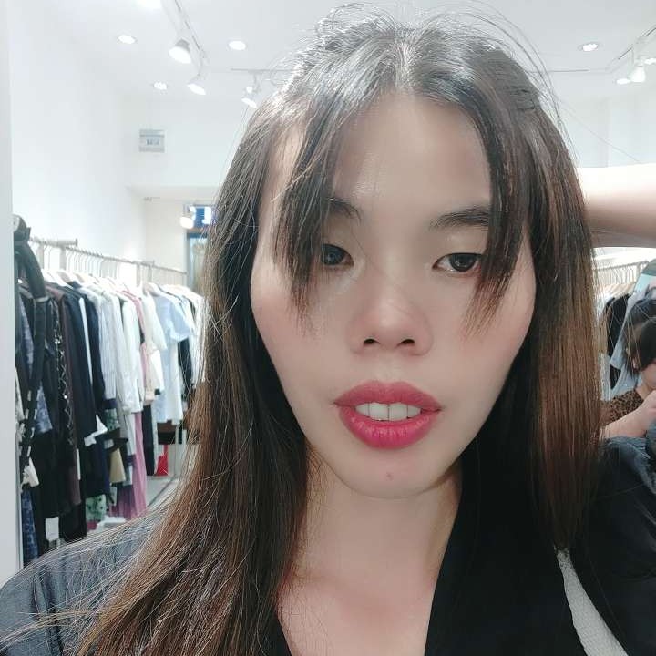 梅子酱的照片