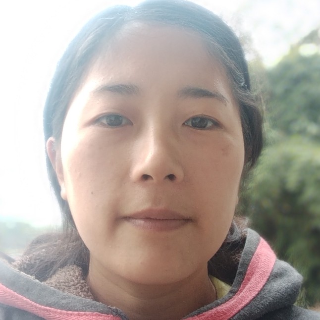 纯情迎朋友的照片