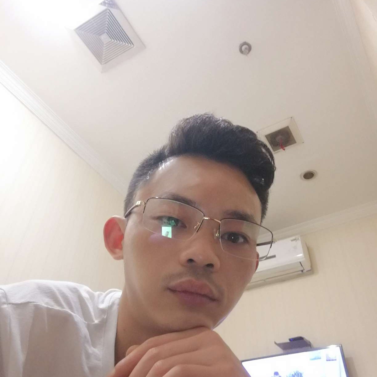 小鸭子寒冷着的照片
