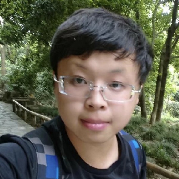 爱笑的朵哥的照片