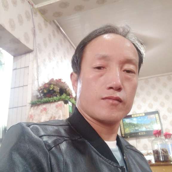 寻找个女l朋友的照片