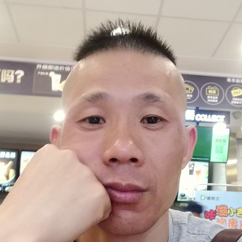 一个人的橄榄树的照片