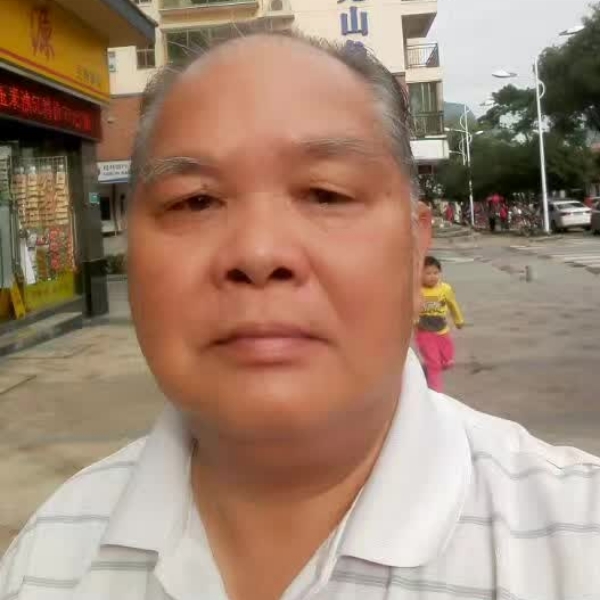 自觉红尘找伴的照片