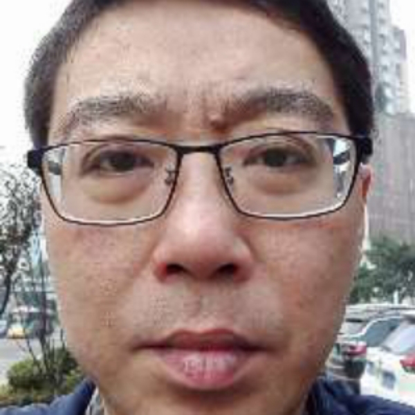 心心仡仡的照片