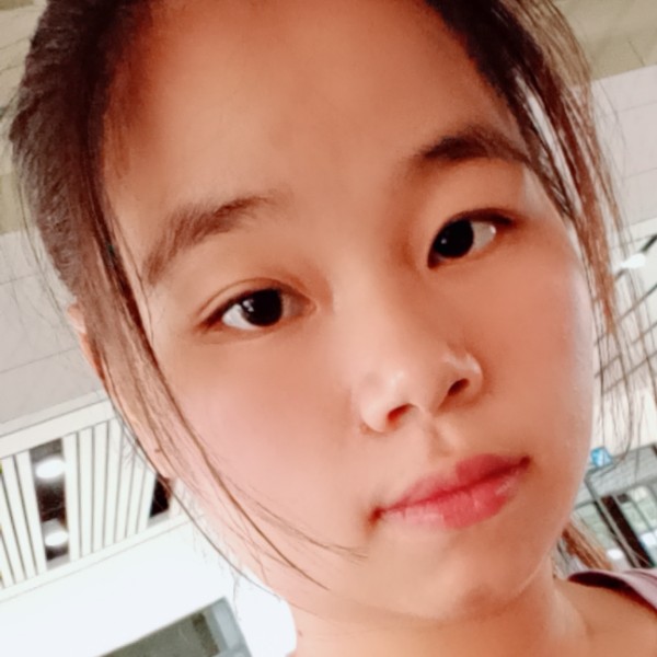 哑铃扯翩飞的照片