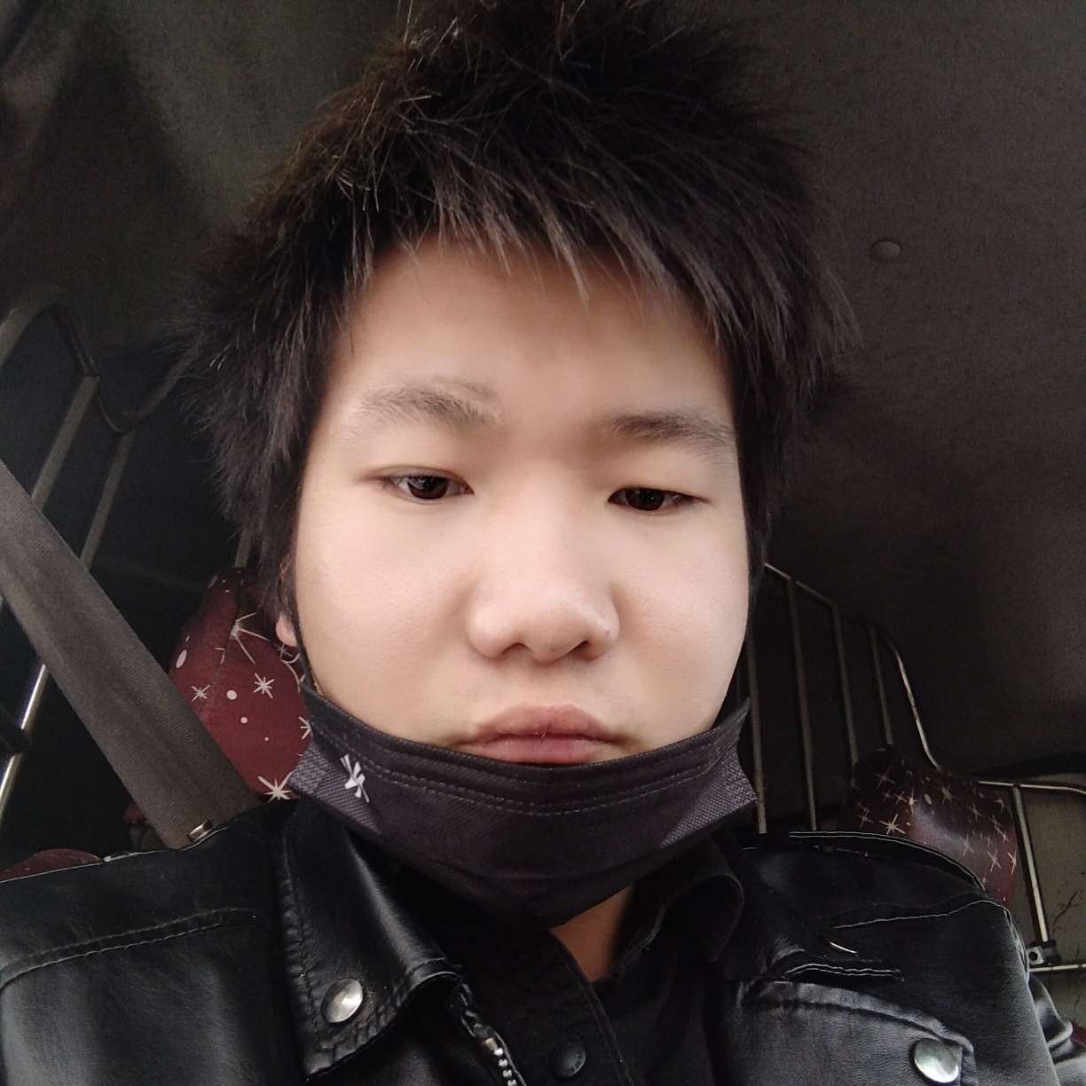 初雨漫步单纯的照片