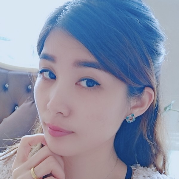 桃子小姐姐的照片