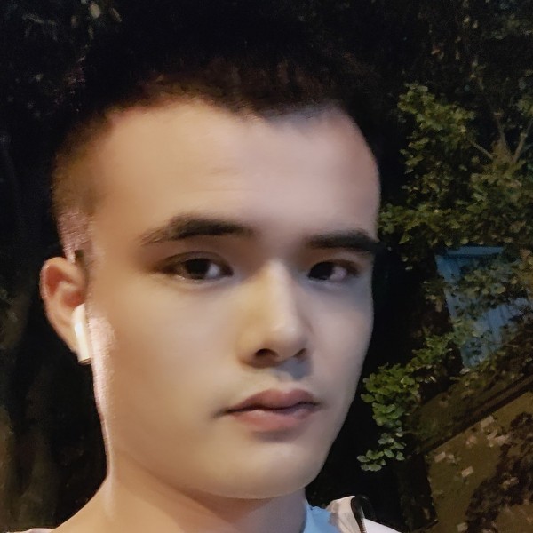 摩托浅吻透彻的照片