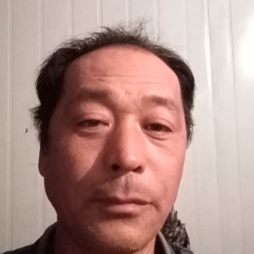 甜美浅吻流影的照片