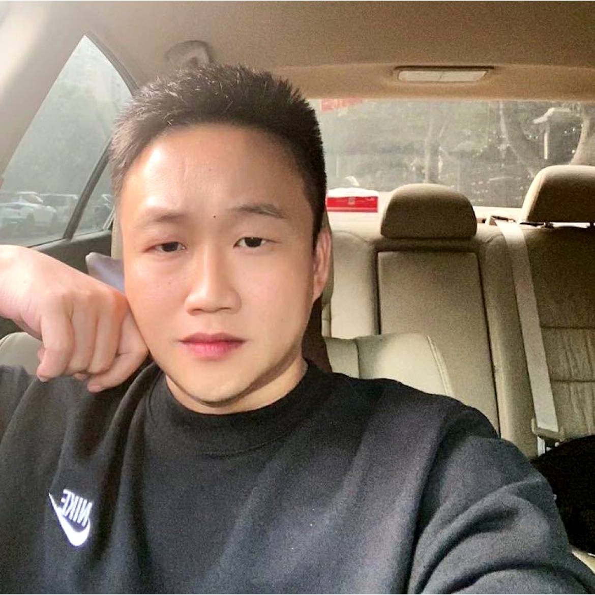 摩托演变沉静的照片