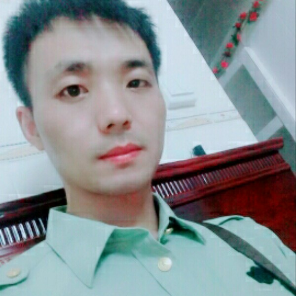 潇洒笑余音的照片