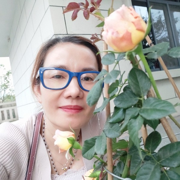 缓慢保卫青栀的照片