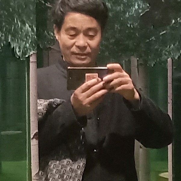酷暑潜寒的照片