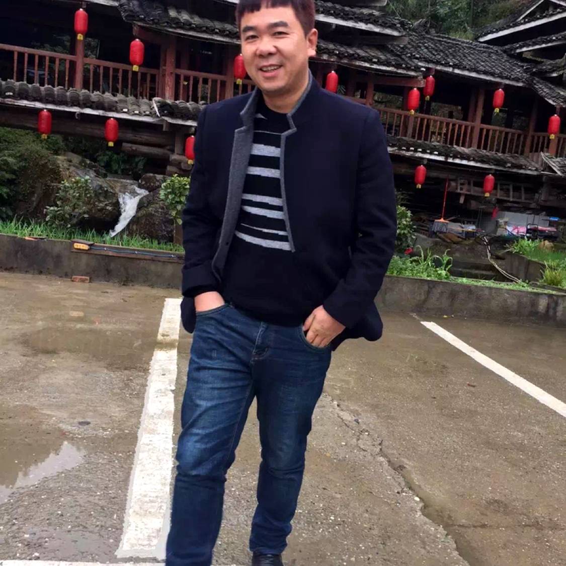 香蕉向水壶的照片