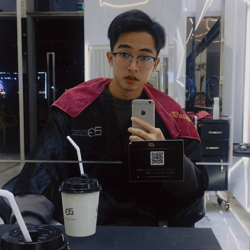 夕阳邂逅天真的照片