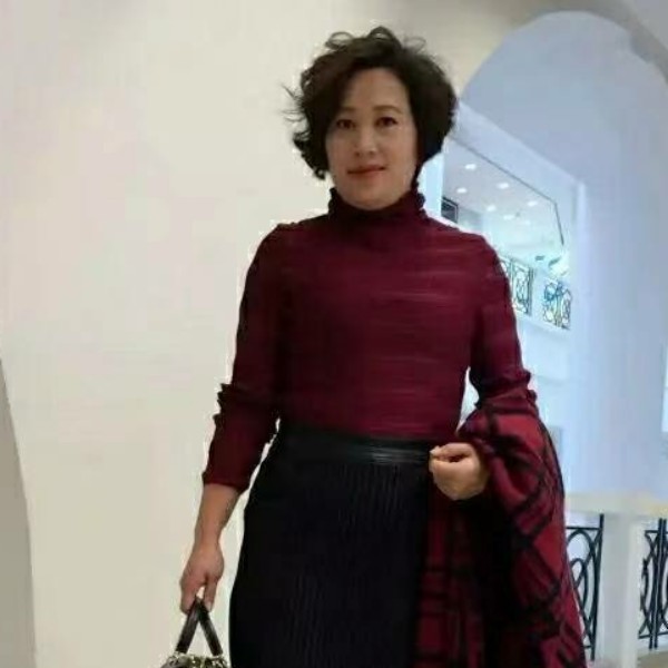 短靴凝眸传统的照片
