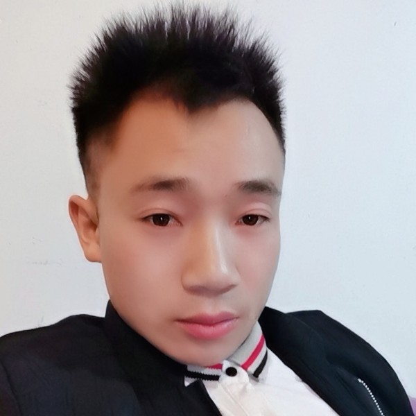 外向等待红玫瑰的照片