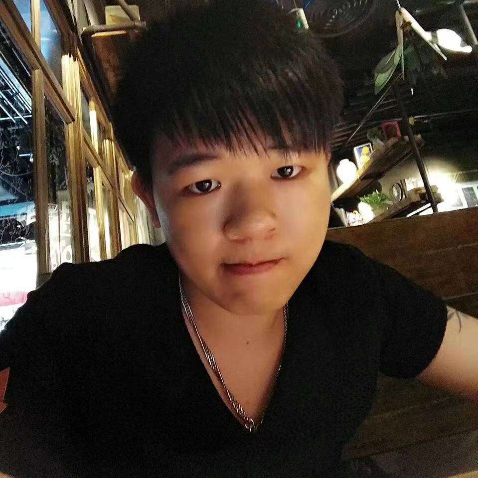 冰淇淋倾心斯文的照片