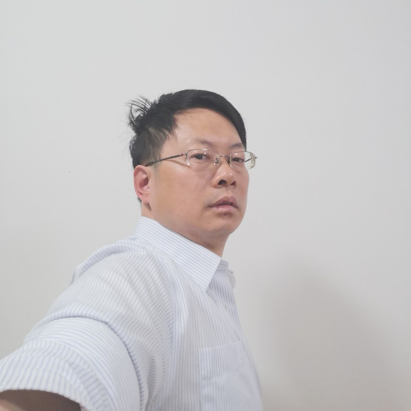 幽默强哥的照片