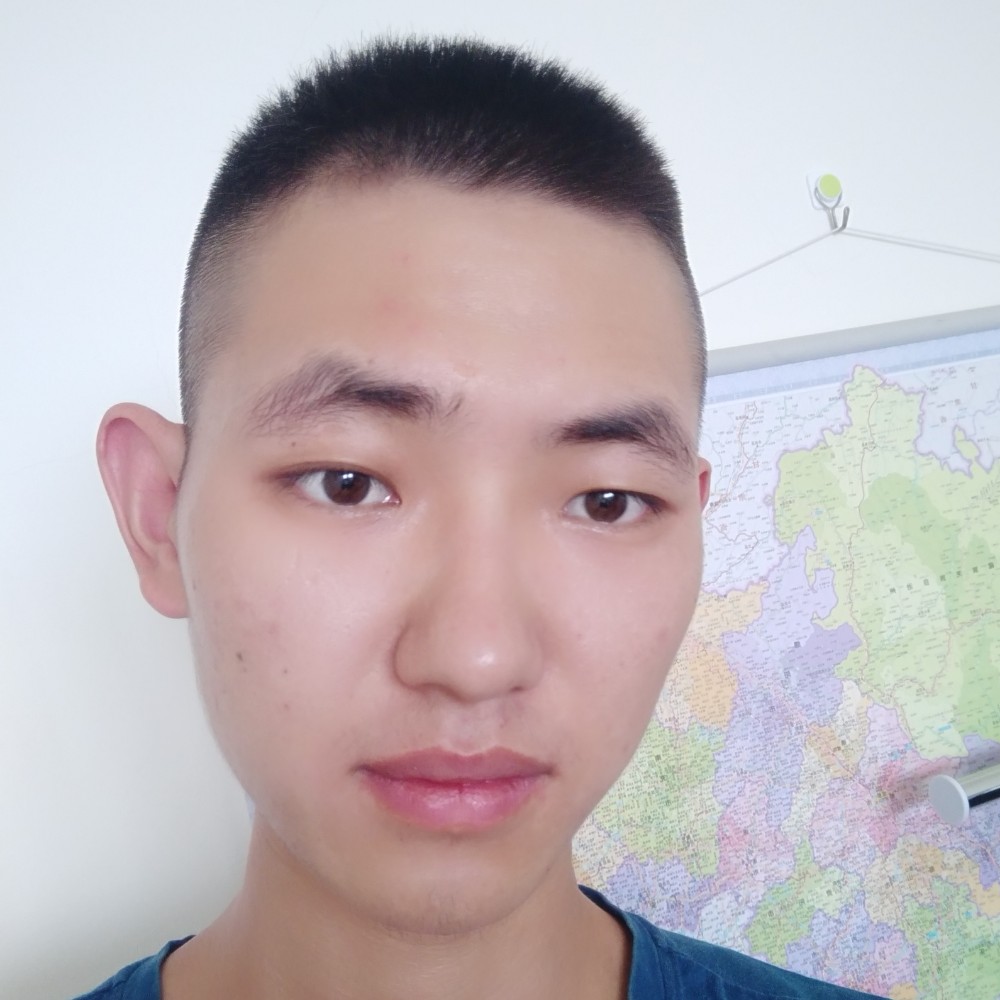 神勇闻大白的照片