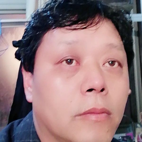 袁锦的照片