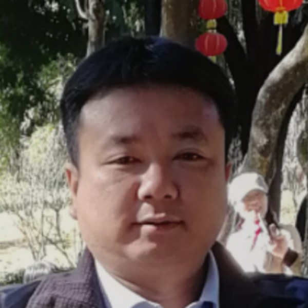 凶狠初妆的照片