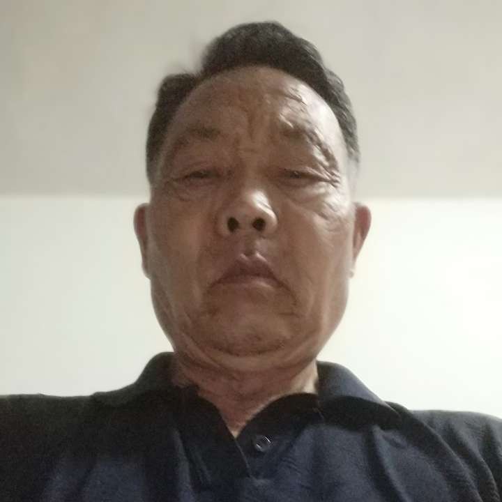 迅速漫步西装的照片