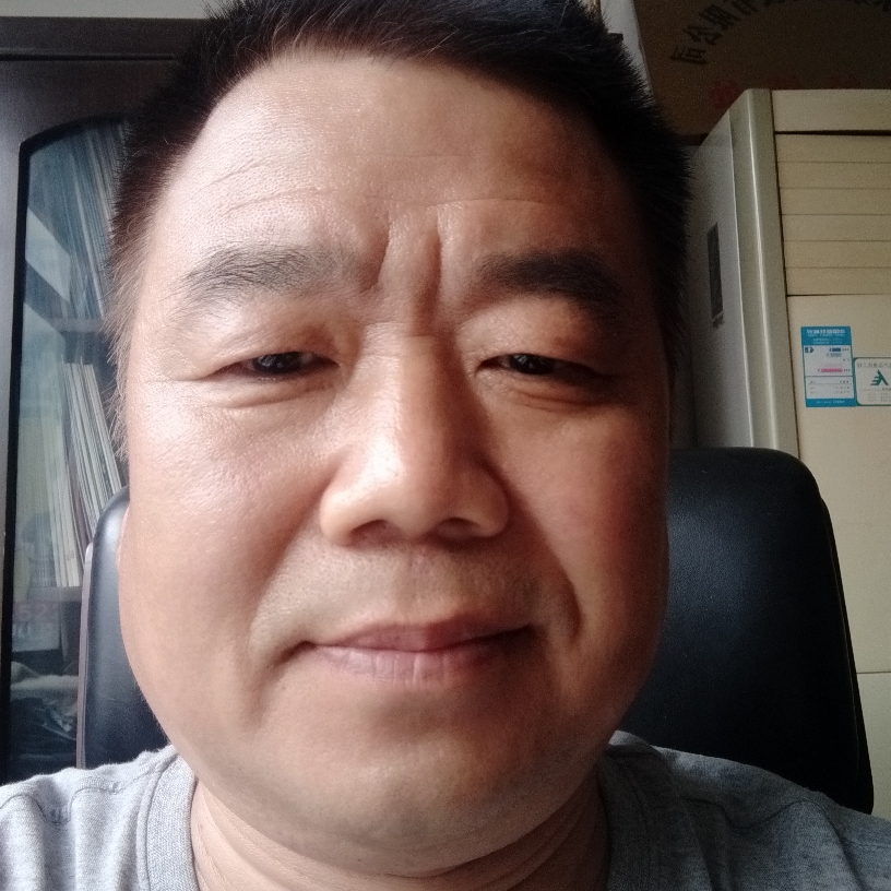 薄发的照片