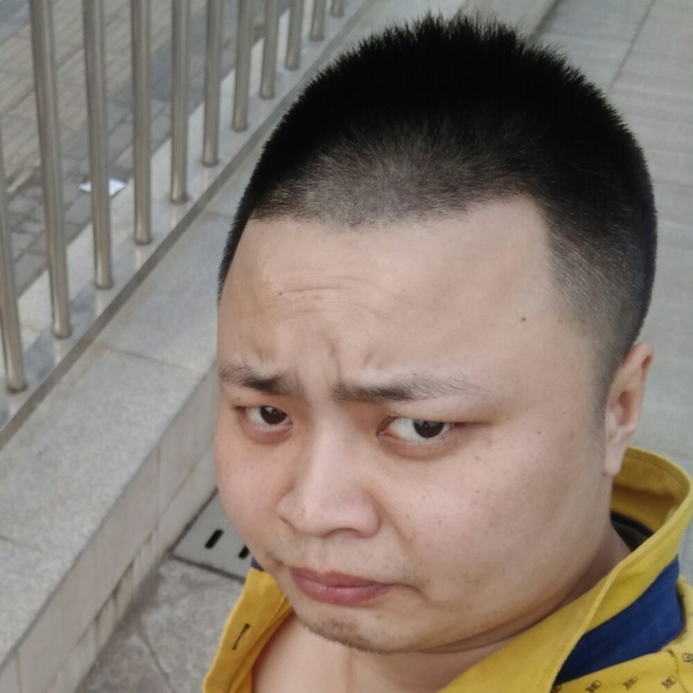 回首寂冷的照片